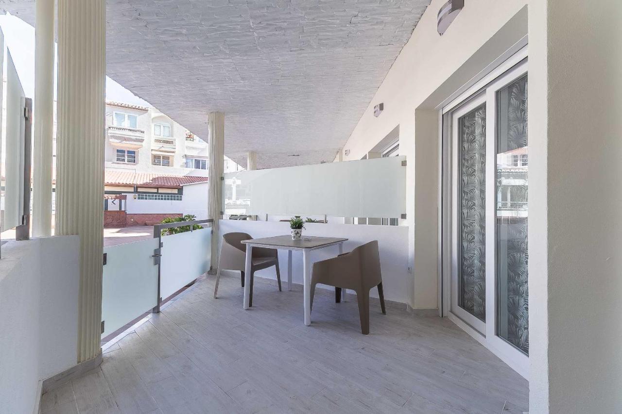 Pueblo Marinero Apt 3 *